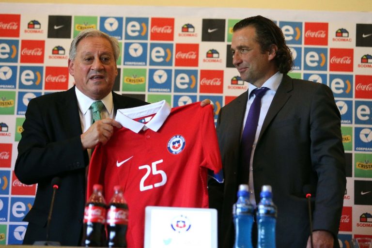 PIZZI presentado en la Roja_Salah4 (anfpcl)