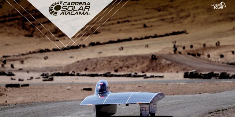 Carrera Solar Atacama (auto2)