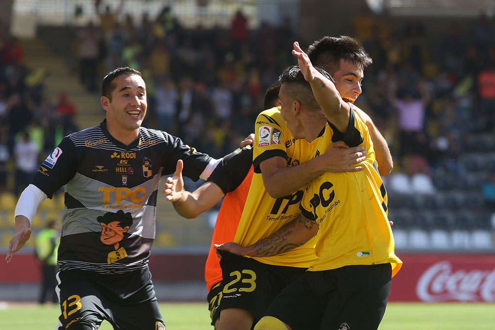Coquimbo festejo 4_2 Barnechea (anfpcl)