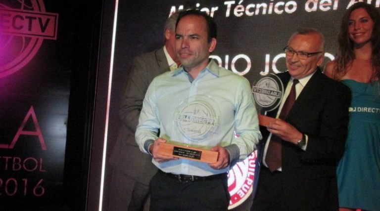Claudia Jorquera tecnico de CD Los Leones