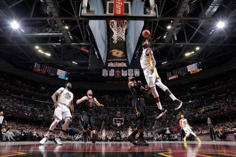 Cavs vs Warriors (NBA Latam)