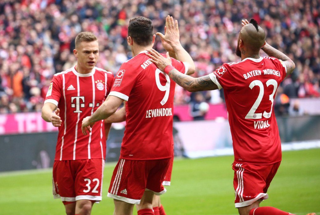 BAYERN vs Hamburgo (Bayern 2) - VIDAL