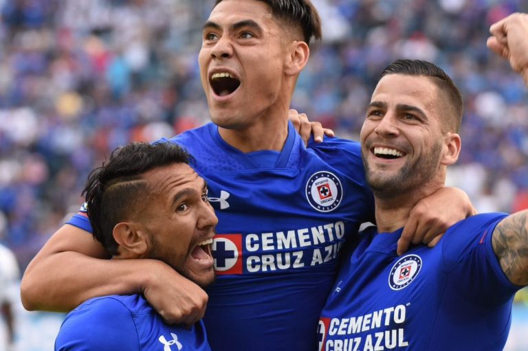 Felipe Mora (Cruz Azul oficial)