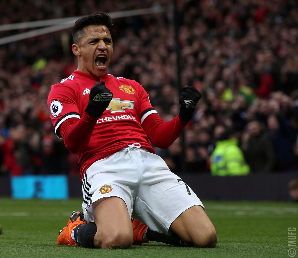 MAN UTD GOL Alexis
