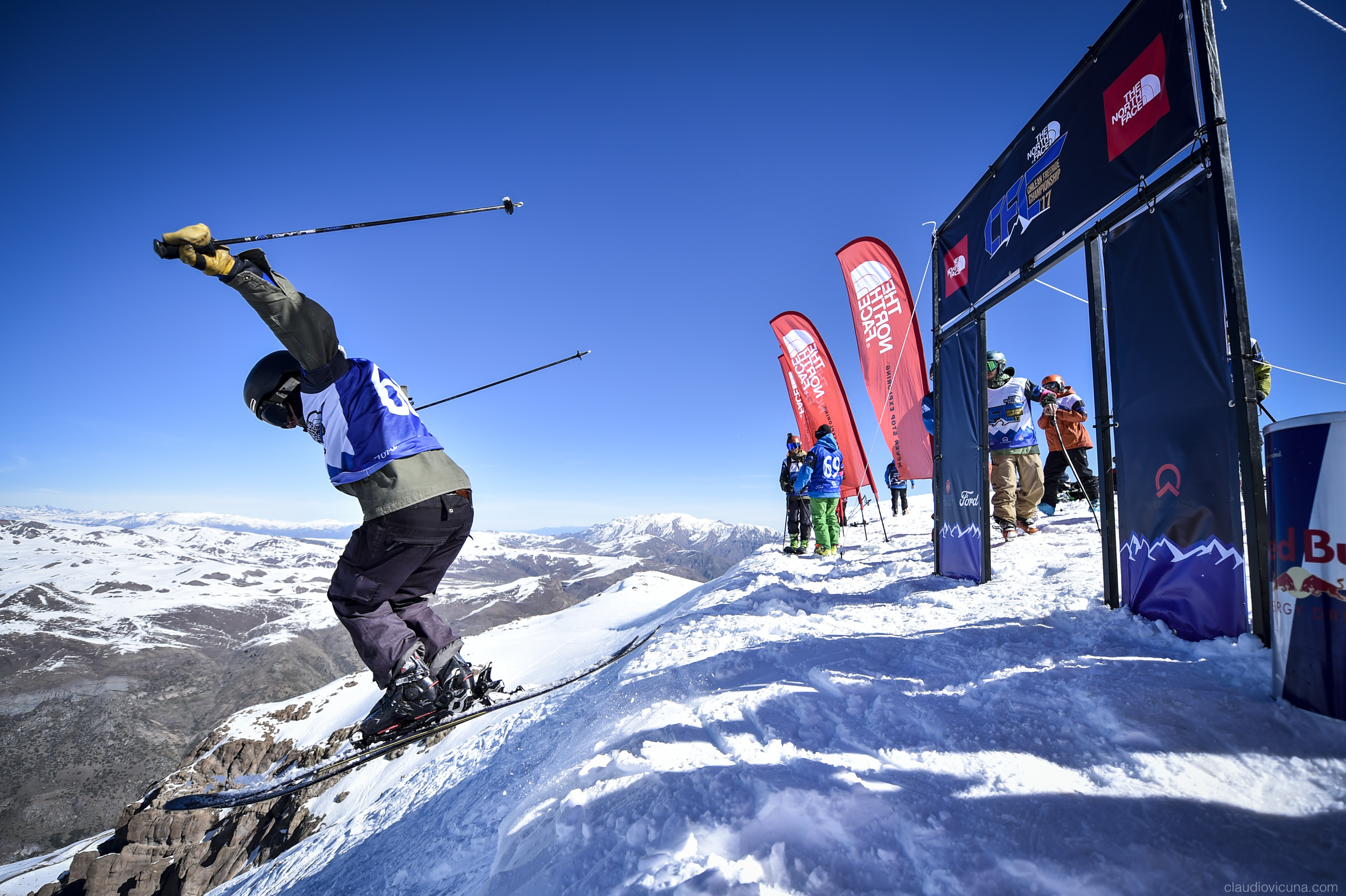 Los competidores largaron desde la cima de Santa Tere