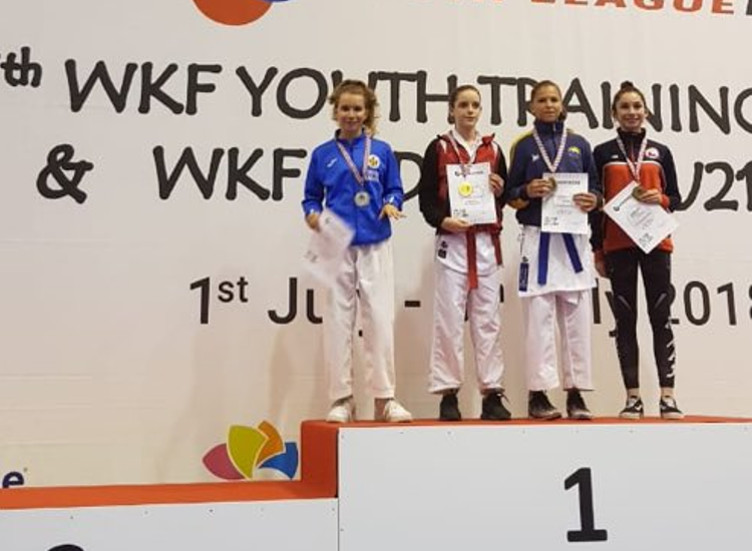 Magdalena-Godoy-Bronce-Karate-Umag-2018
