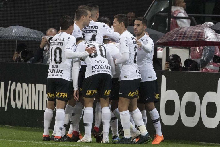 Corinthians Angelo Araos 1