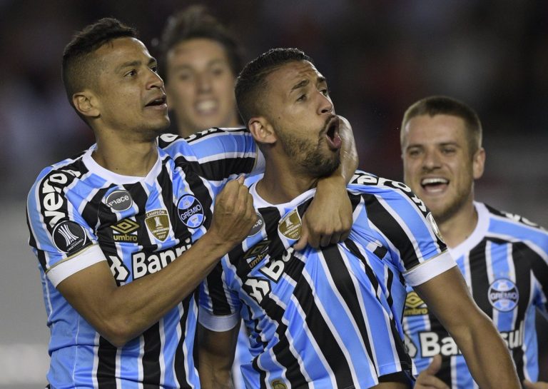 RIVER vs Gremio (Conmebol Libertadores 16)