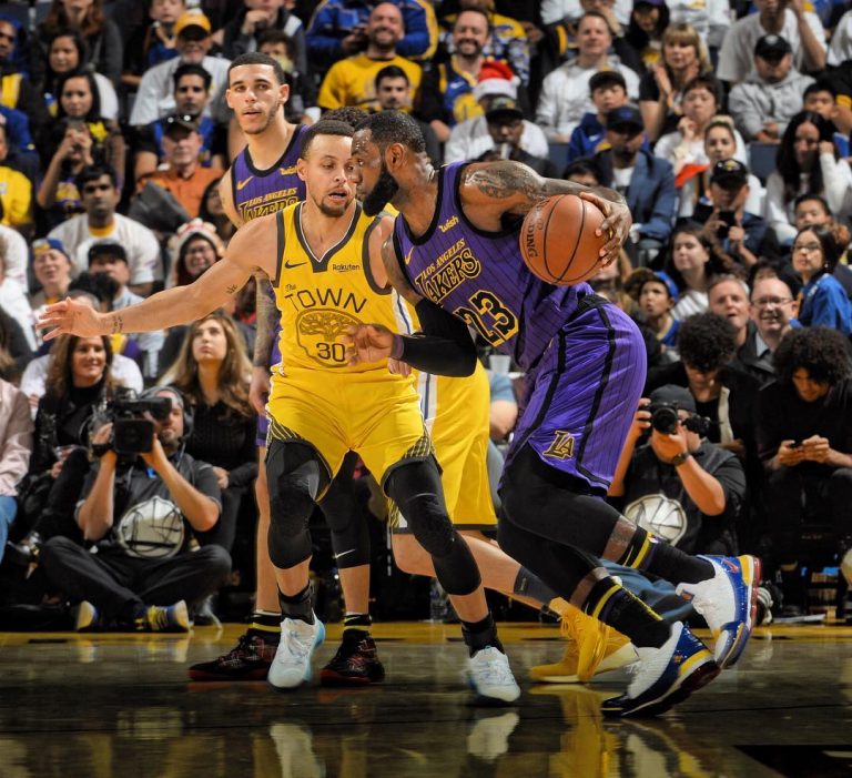 NBA Lakers vs Warriors - Lebron vs Curry