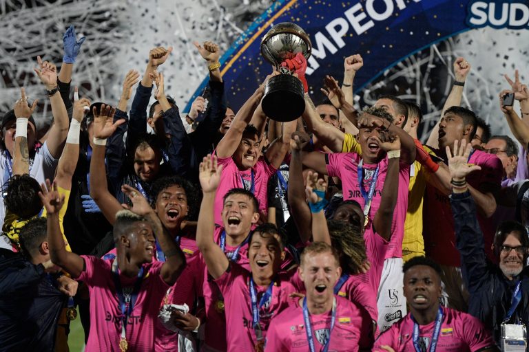 Independiente del Valle IDV campeon Copa Sudamericana (Conmebol 2)