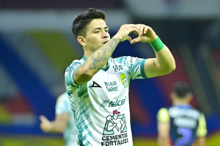 Victor Davila (Leon 1)