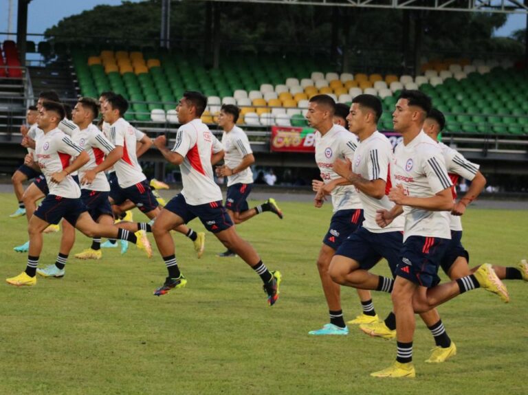 La Roja Sub 20 entrenamiento (LaRojacl)