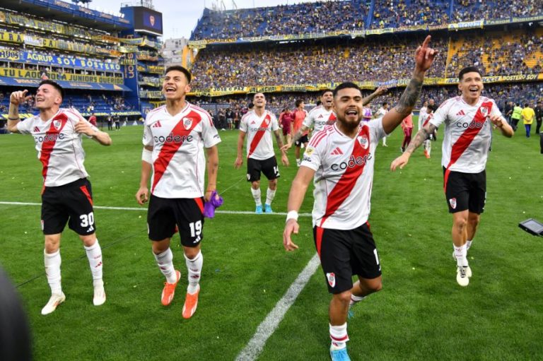 River vs Boca - Paulo Diaz (RIV tw edit)