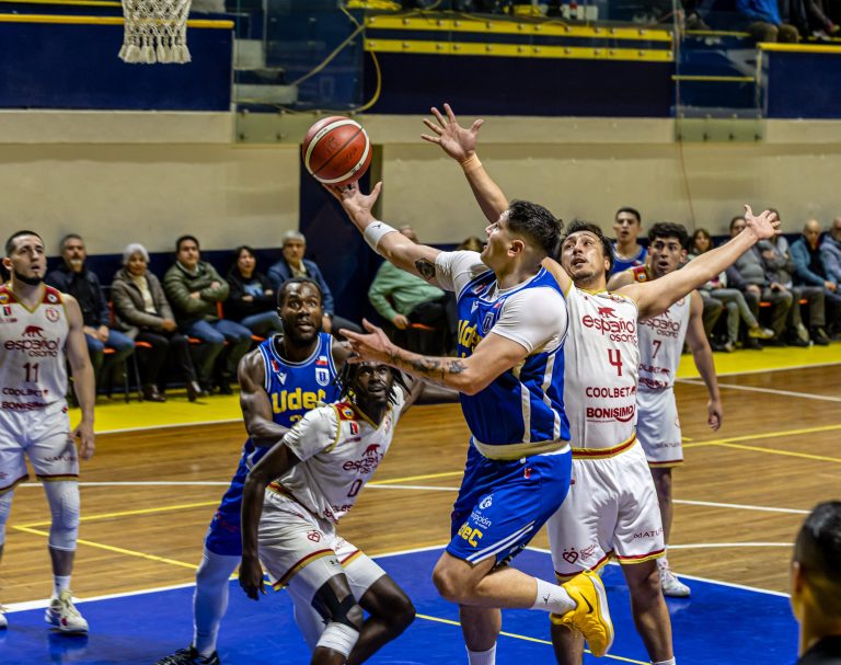 300325 Basquet UdeC vs Coolbet Español Osorno (Carlos Ávalos)