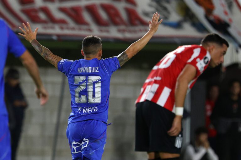 Post EDLP vs UCH Copa Libertadores