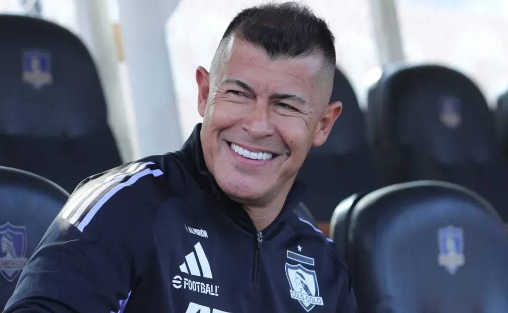 Se acabó la novela: Jorge Almirón seguirá siendo entrenador de Colo Colo