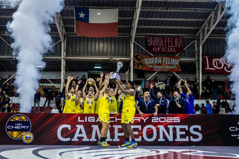 CAMPEONES 5 (CARLOS AVALOS - BASQUET UDEC)